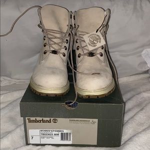 Timberland Boots Women’s Size 7 6in Winter White